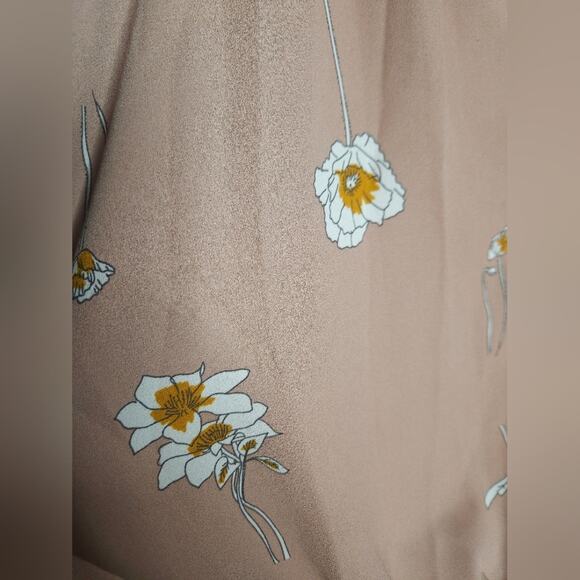 ASTR the label floral v neck body suit - Picture 7 of 9